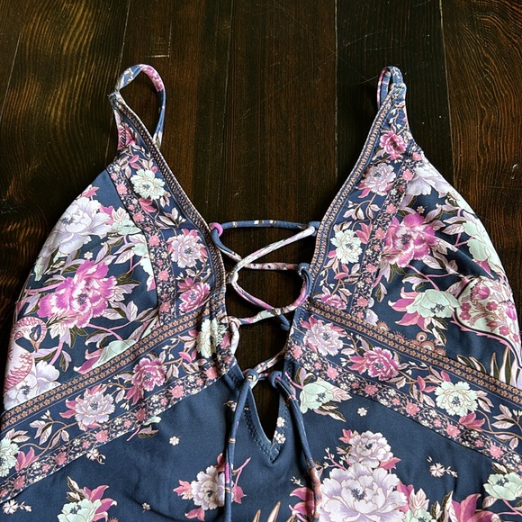 Spell one piece swimsuit, s - Picture 4 of 10